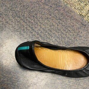 Tiek black flat size 9
